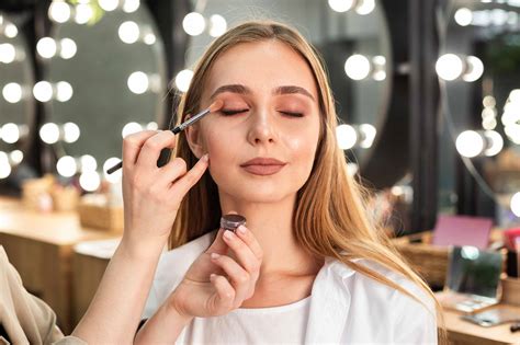 Makeup services. Things To Know About Makeup services. 